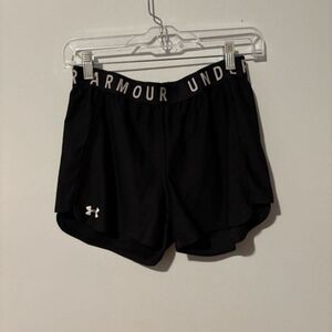 Under Armour Black Loose Heatgear Athletic Shorts Size S